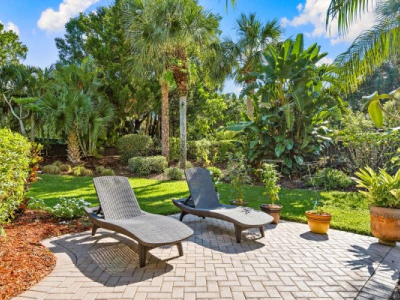 702 Hampton Woods Lane SW - SOLD