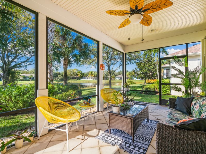 222 Oak Hammock Circle SW - SOLD!