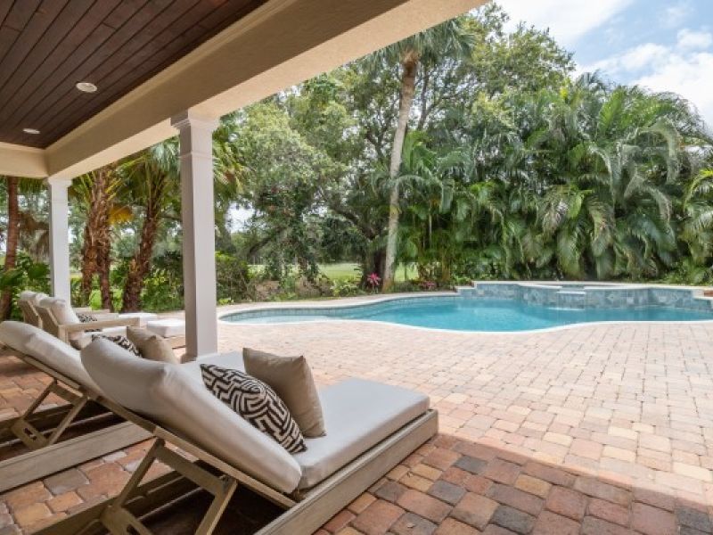 241 Oak Hammock Circle SW